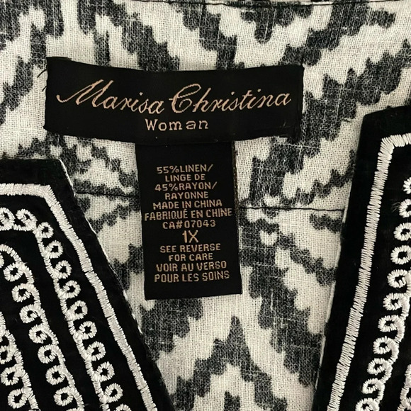 Marisa Christina Woman Tunic Top Size 1X Black White Linen Embroidered V-Neck - Picture 9 of 12